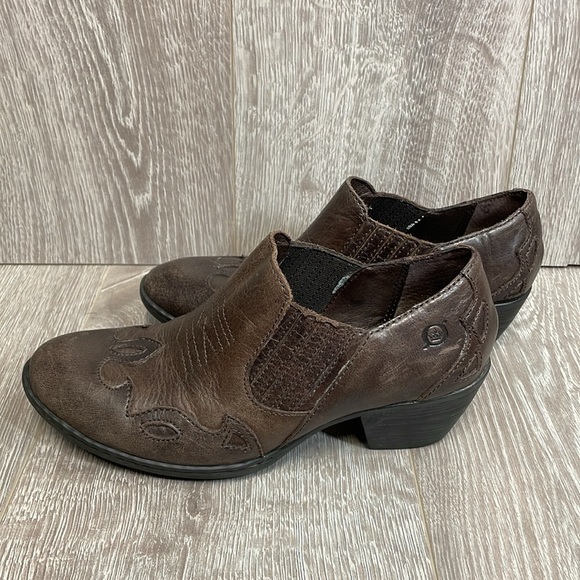Born Amibeth Brown Leather Western Wingtip Ankle Boot Comfort Heel 7 - Picture 3 of 15